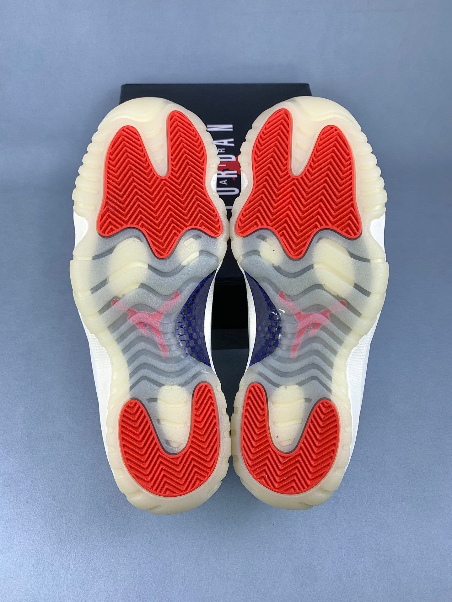 NIKE AJ11 Basketball Shoes