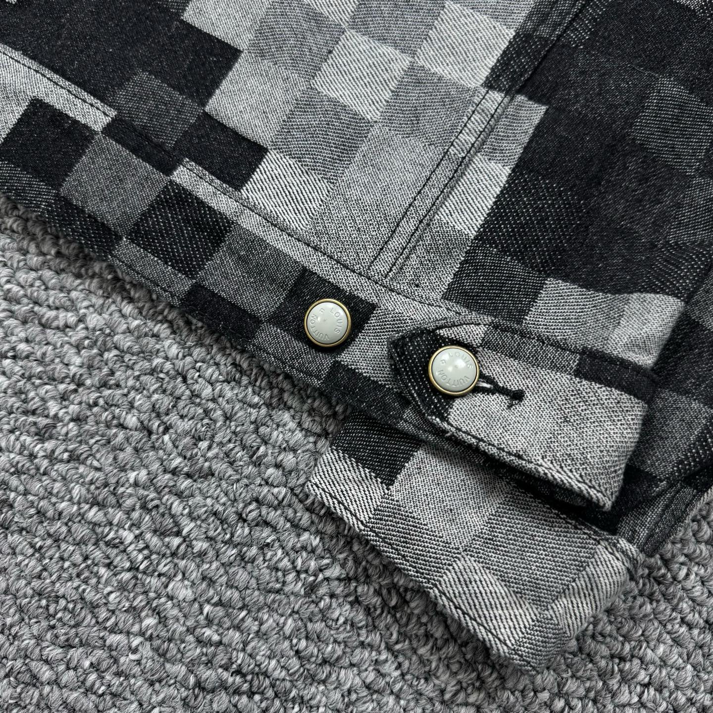Louis Vuitton Casual Outerwear