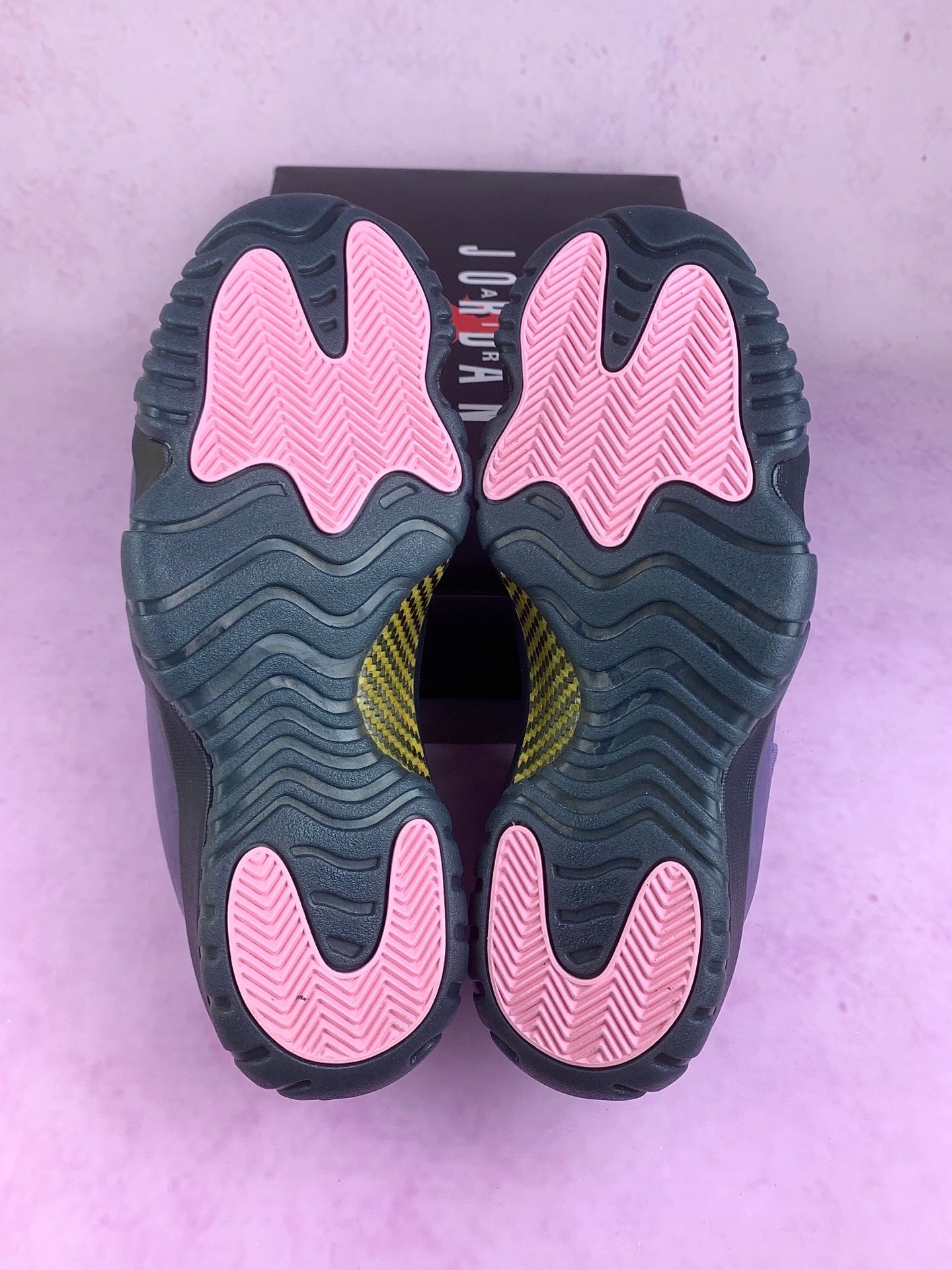 NIKE AJ11 Basketball Shoes