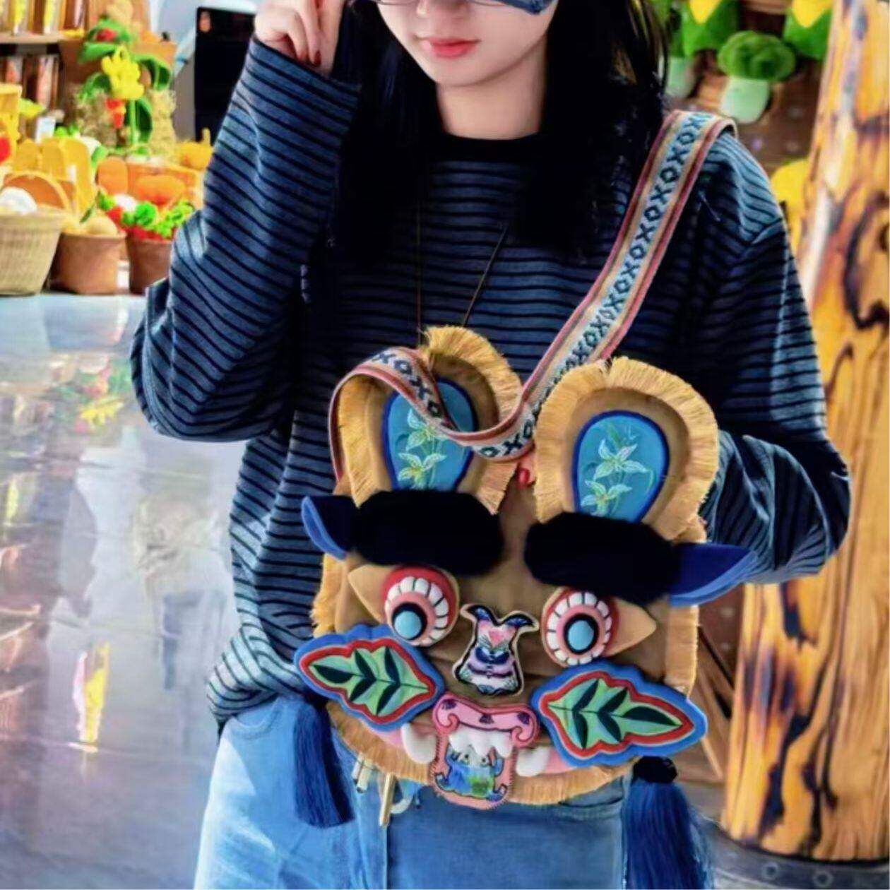 Chinese folk art intangible cultural heritage tiger head crossbody bag