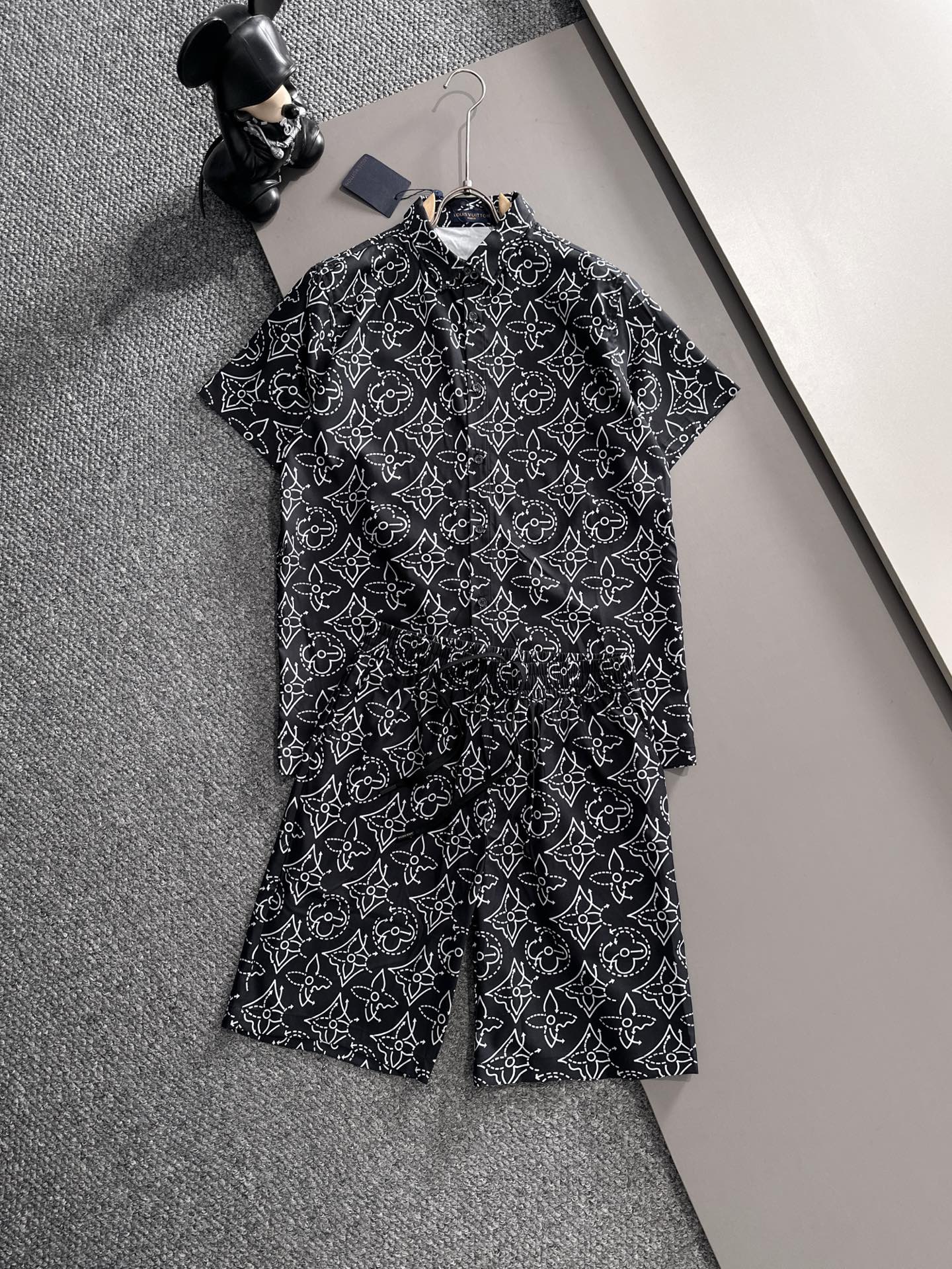Louis Vuitton Shorts & Short-Sleeve Set