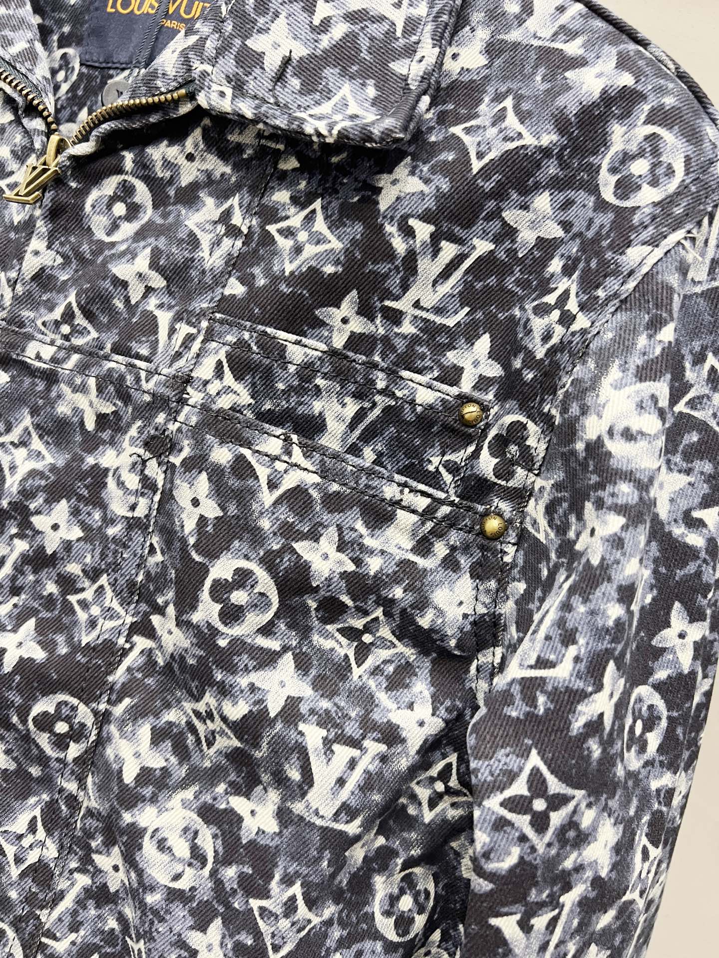 Louis Vuitton  Casual Outerwear