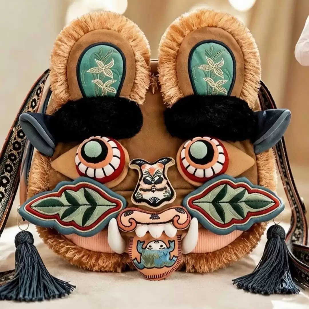 Chinese folk art intangible cultural heritage tiger head crossbody bag